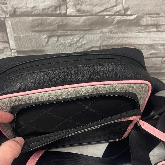 Michael Kors Cooper Colorblock Black and Pink Logo Camera Crossbody & Wallet Set - Picture 10 of 15